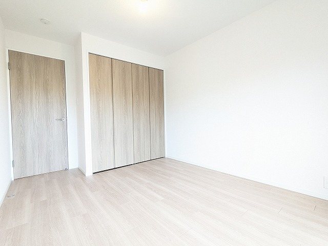 大阪府枚方市東中振２丁目 内観写真（リビング以外の居室）