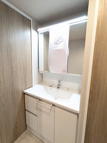 大阪府枚方市東中振２丁目 内観写真（洗面台・洗面所）