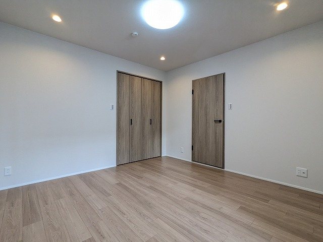 大阪府枚方市伊加賀西町 内観写真（リビング以外の居室）
