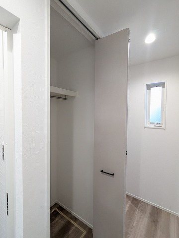 大阪府枚方市北楠葉町 内観写真（収納）