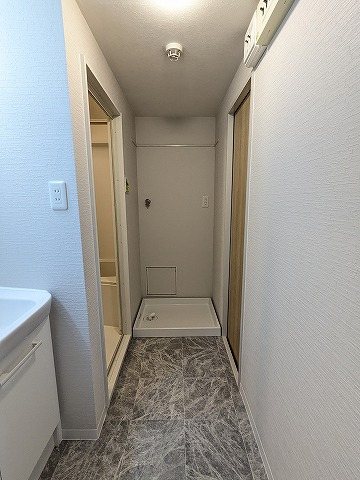 大阪府枚方市出口２丁目 内観写真（洗面台・洗面所）