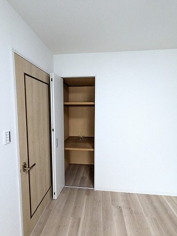 大阪府枚方市出口２丁目 内観写真（収納）