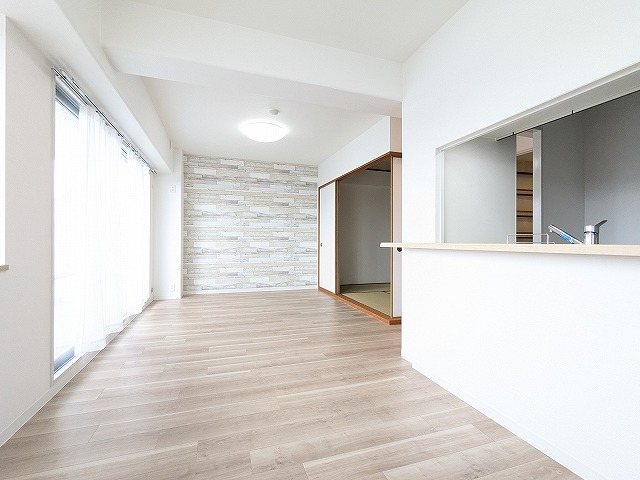 大阪府枚方市出口２丁目 内観写真（リビング）