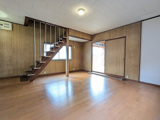 大阪府交野市私市山手４丁目 内観写真（リビング以外の居室）