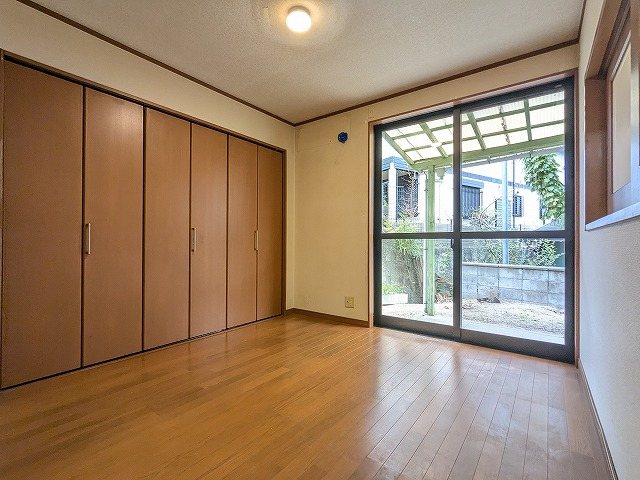大阪府交野市私市山手４丁目 内観写真（リビング以外の居室）