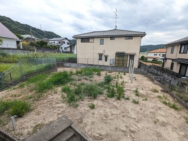 大阪府交野市私市山手４丁目 現地写真（庭）