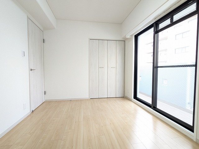 大阪府枚方市伊加賀北町 内観写真（リビング以外の居室）