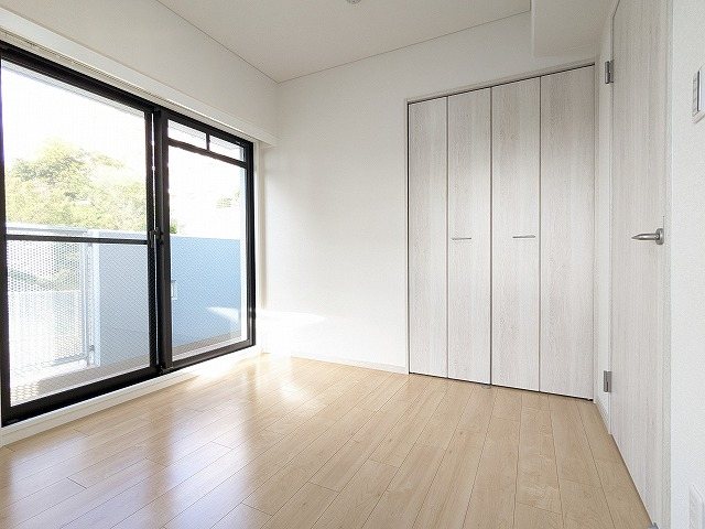 大阪府枚方市伊加賀北町 内観写真（リビング以外の居室）