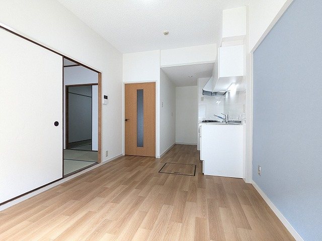 大阪府枚方市高野道２丁目 内観写真（リビング）