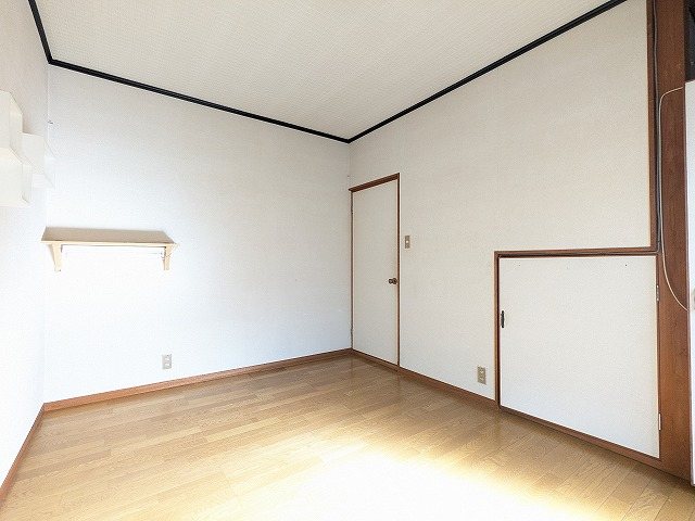 大阪府枚方市南中振２丁目 内観写真（リビング以外の居室）