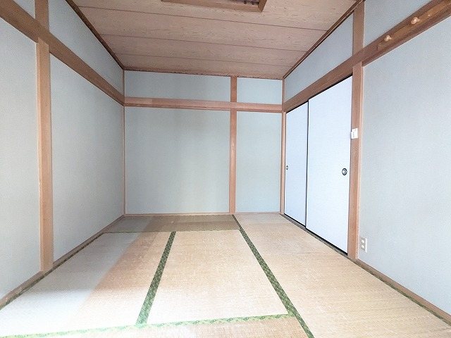 大阪府枚方市南中振２丁目 内観写真（リビング以外の居室）