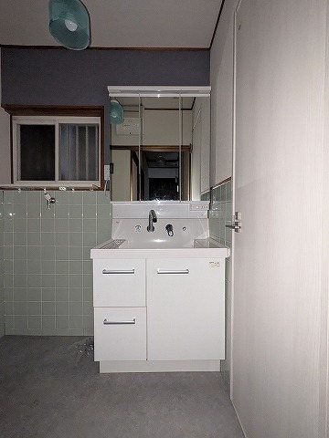 大阪府枚方市南中振２丁目 内観写真（洗面台・洗面所）