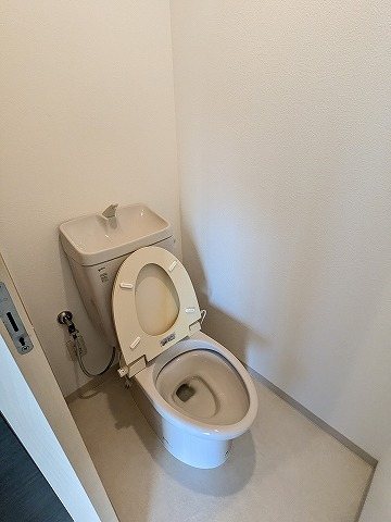 大阪府枚方市高野道２丁目 内観写真（トイレ）