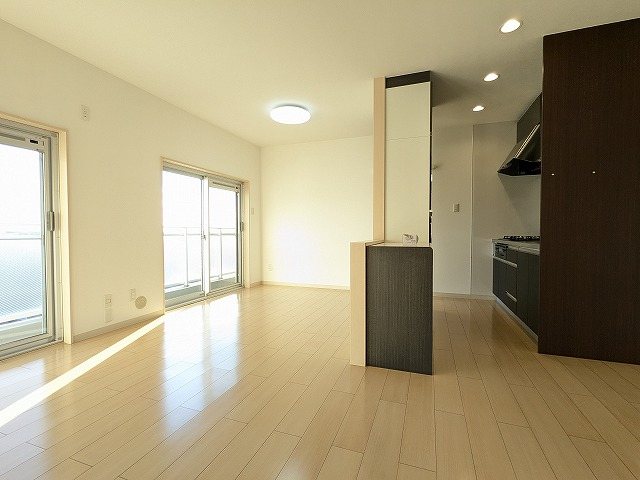 大阪府枚方市高野道２丁目 内観写真（リビング）
