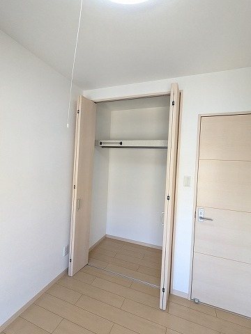 大阪府枚方市高野道２丁目 内観写真（収納）