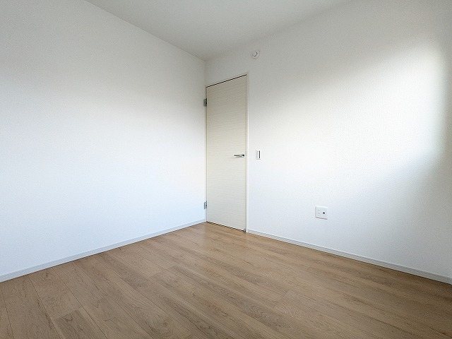 大阪府枚方市上島町 内観写真（リビング以外の居室）