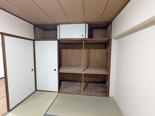 大阪府枚方市牧野北町 内観写真（収納）