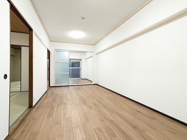 大阪府枚方市牧野北町 内観写真（リビング）
