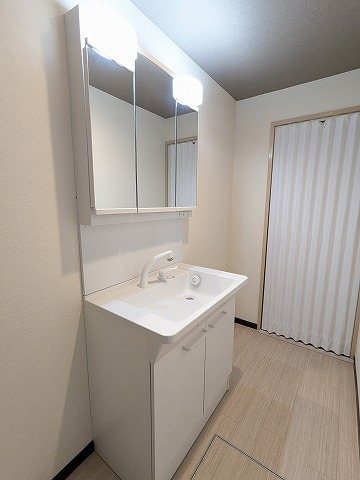 大阪府枚方市牧野北町 内観写真（洗面台・洗面所）
