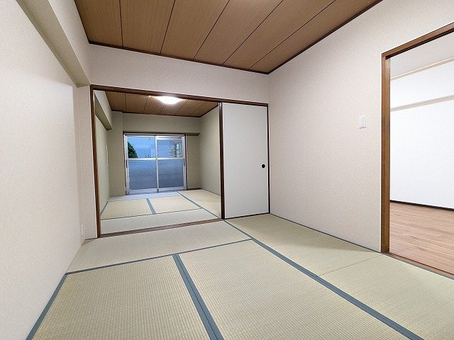 大阪府枚方市牧野北町 内観写真（リビング以外の居室）