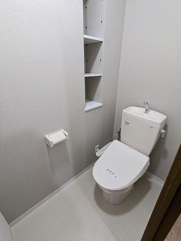 大阪府交野市藤が尾２丁目 内観写真（トイレ）