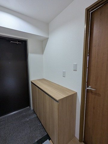 大阪府交野市藤が尾２丁目 現地写真（玄関）
