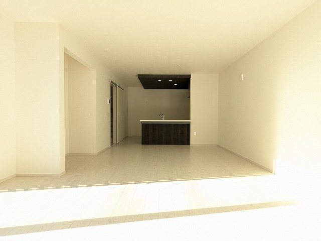 大阪府交野市天野が原町３丁目 内観写真（リビング）