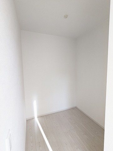 大阪府交野市天野が原町３丁目 内観写真（収納）
