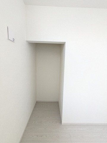 大阪府交野市天野が原町３丁目 内観写真（収納）