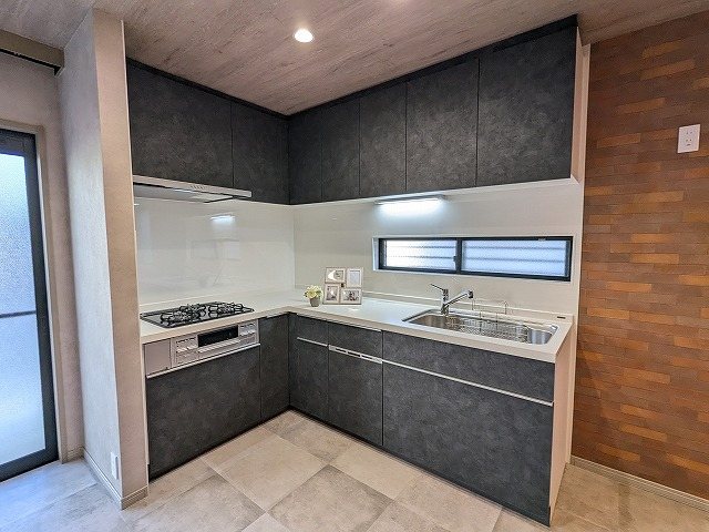 大阪府枚方市東船橋２丁目 内観写真（キッチン）