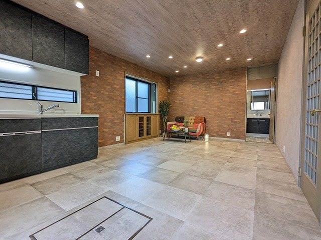 大阪府枚方市東船橋２丁目 内観写真（リビング）