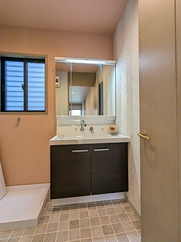 大阪府枚方市東船橋２丁目 内観写真（洗面台・洗面所）