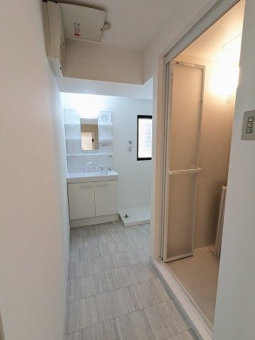 大阪府枚方市香里ケ丘１丁目 内観写真（洗面台・洗面所）