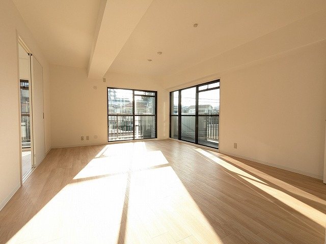大阪府枚方市香里ケ丘１丁目 内観写真（リビング）