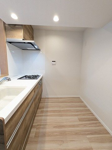 大阪府枚方市岡山手町 内観写真（キッチン）