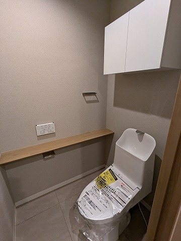 大阪府枚方市岡山手町 内観写真（トイレ）