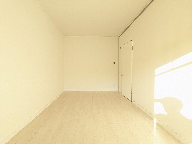 大阪府枚方市東中振１丁目 内観写真（リビング以外の居室）