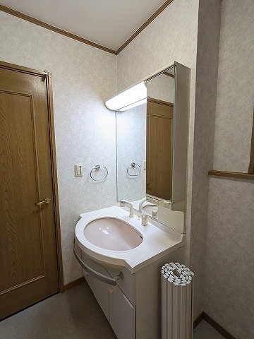 大阪府枚方市北山１丁目 内観写真（洗面台・洗面所）