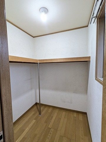 大阪府枚方市北山１丁目 内観写真（収納）