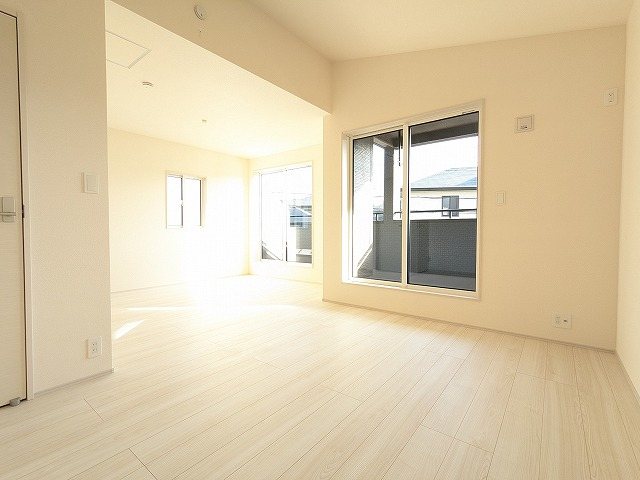 大阪府枚方市渚東町 内観写真（リビング以外の居室）