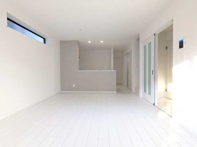 大阪府枚方市東香里３丁目 内観写真（リビング）
