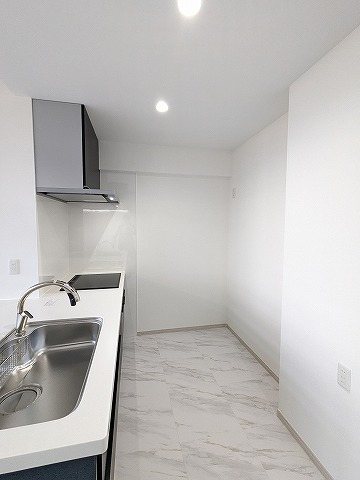 大阪府枚方市伊加賀西町 内観写真（キッチン）