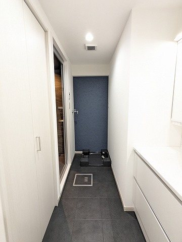 大阪府枚方市伊加賀西町 内観写真（洗面台・洗面所）