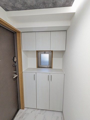 大阪府枚方市伊加賀西町 現地写真（玄関）