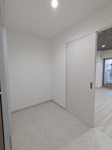 大阪府枚方市伊加賀西町 内観写真（収納）