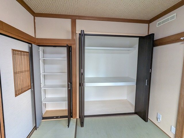 大阪府交野市郡津４丁目 内観写真（収納）