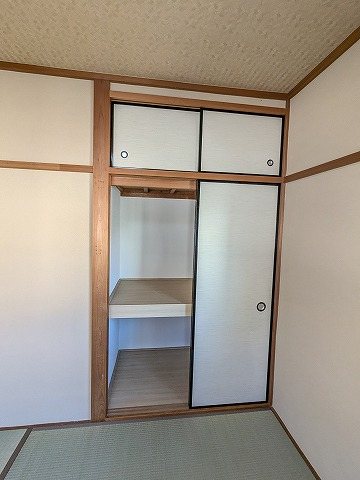 大阪府交野市郡津４丁目 内観写真（収納）
