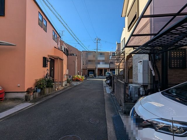 大阪府枚方市松丘町 現地写真（前面道路含む現地写真）