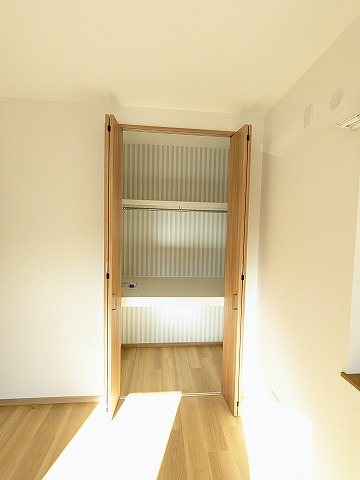 大阪府枚方市松丘町 内観写真（収納）