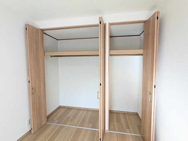 大阪府枚方市松丘町 内観写真（収納）